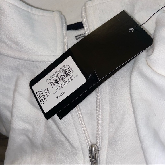 ❤️NWT FILA SWEATER❤️ - Picture 2 of 4